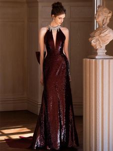 2024 Vintage Paillierende Mutter von Braut Kleid Juwelenkristalle Hängenhalle Pailletten Applikationen Godmutter Hochzeitspartykleider Robe de Soiree Hochzeitsfeierkleid für Vestido