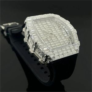 PLADEN Fashion Iced Watch for Men Sport Subber Strap Tonneau Clock Hip Hop Square Diamond Quartz Wristwatch Male Reloj 240425