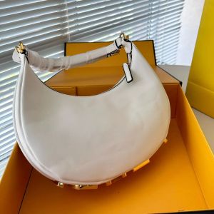 Top 8a высококачественные дизайнерские сумки женская сумка подмышка для одиночного плеча с твердым цветом на все сезонные сумки металлические буквы Новый горячий стиль