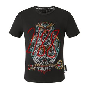 Philipe Plein T-shirts Brand Luxury Mashion's Fashion Original Design Summer T-shirt di alta qualità Skull Pp Classic Tshirt Rhinestone Streetwear Streetwear Bone Casht Cash