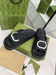 2024 Sommaren Den senaste explosiva Sandals Sponge Platform Slippers Series European-style damer