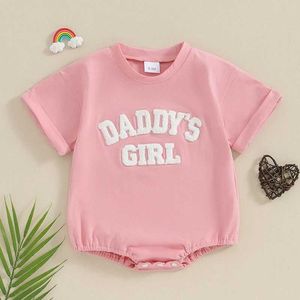 Rompers Baby Girl Summer Sportswear Jumpsuit pappa flicka broderad jumpsuit topp matchande söta nyfödda kläd