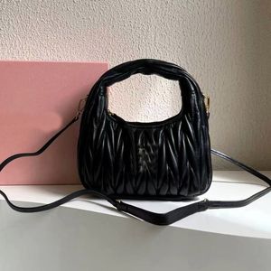 Mode kvinnors modeväska lyxdesigner läder handväska högkvalitativ fårskinn axelväska mini shoppingväska designer kvinnors väska