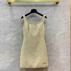 Grundläggande casual klänningar Designer 3D Cut Gold Thread -paljettklänning 24 Tidig vår Ny produkt Midjeband Slim Fit Plaid Woven Camisole kjol 59x9