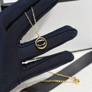 Jewelry Brand Pendant Letter Necklace Designer Gold Plated Stainless Steel Design Necklaces Chain Wedding Party Birthday Gift Fashion Accessory s