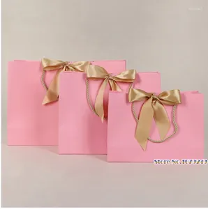 Presentförpackning 50st bröllop rosa väska nuvarande papper med band gynnar födelsedagsfestväskor /pyjamas kläder peruk förpackning