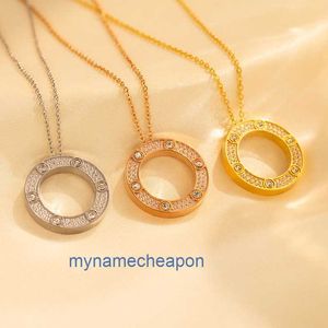 Designer Croitrres nacklace simple set pendant Big cake necklace female full sky star design light luxury round stainless and personalized