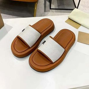 Slippers Designer مطمرضة الجلود شبكة النعال رجال الرجال النساء شريحة شريحة منصة صندل مسطح بني فليب فليب يتخبط