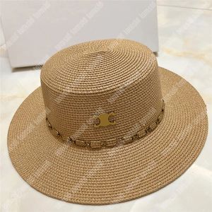 Summer Womens Designer Straw Hat Fashion Bucket Hats Unisex Grass Braid Sun Protection Letter Metal Chain Beach Cap