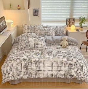 Zestawy pościeli designerskich Zestawy pościeli nordycka bawełniana pościel 4 zestawy 100% bawełniane małe świeże pokrycie łóżka studenckie arkusz łóżka 3
