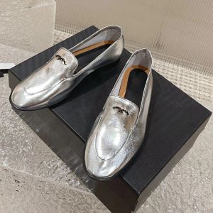 Designer Casual shoes Cowhide Womens Dress Shoes Slip On Loafers Silver Espadrilles Classic Black Leisure Shoe Flip Flops Leisure Shoe 23ss Luxurys Mules With Dust