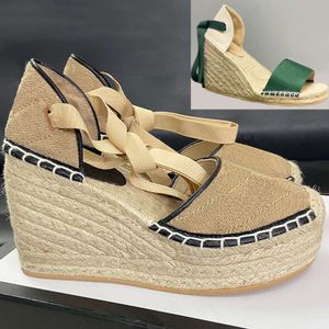 Skórzane kobiety klinowe sandały espadrille buty kostki koronkowe Matelasse Espadrilles Ladies High Heel z pudełkiem 037