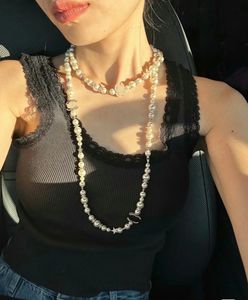 Lyxvarumärkesdesigner halsband Crystal Pearl Letter Choker Pendant Halsband Högkvalitativ tröja kedja smycken tillbehör