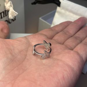 Märke Westwoods full diamant tre Saturnringar med sned ihålig planet planet ring en storlek m 16-17mm fingerspik
