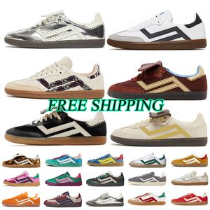 casual shoes for men women designer platform sneakers Black White Pink Velvet Red Green Suede Blue Silver mens womens outdoor sports trainers