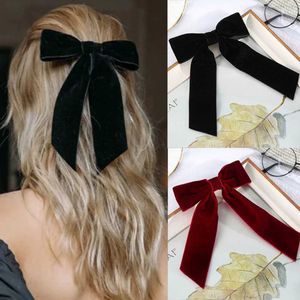 Acessórios para o cabelo Balde de veludo arco feminino e clipe de cabelo de cabelo quente clipe de cabelo de fita vermelha preto clipe de cabelo da moda D240513