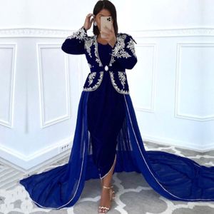 Chic Women Blue Evening Dresses 2021 Långärmad sammet Dubai Abaya Party Gown Kaftan Morockan Mariage Lace Karakou Algerien Foral Prom 220i