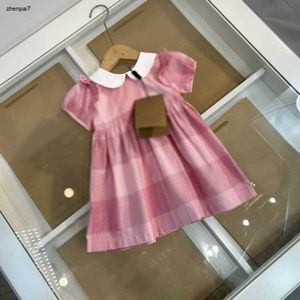 Topp baby kjol vit docka krage prinsessan klänning storlek 80-120 cm barn designer kläder gradient rutig design flickor partydress 24 april