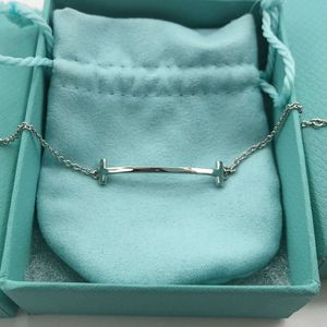 Tasarımcı Tiffanyjewelry Gülümseyen Yüz Bilezik S925 STERLING Gümüş Kadınlar Gülümseyen Yüz Bilezik Basit ve Çok Yönlü Moda Işığı Lüks Tam Elmas Brac 8ab