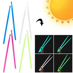 Украшение вечеринки 2 шт. Осветите барабанные палочки 5A светящаяся палка Нейлоновые флуоресцентные барабанные палочки Ночные свечение для барабанщиков подарков