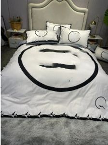 ファッションレタープリントデザイン布団カバー枕カバーシンプルな高品質の豪華な寝具