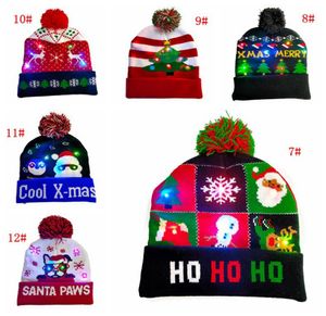 LED Christmas Hat Pom Pom Knittowa czapka Elk Elk Świąteczne oświetlone czapki na dzianin