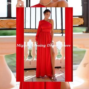 Abiti per feste Mignon Chiffon A-Line One-Shoulder Ruffle Arab Gown Gown Gown Long Long Lunghezza Elegante abito da sera formale saudita per donne 2024