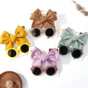 Hårtillbehör 2st/Pack Fashion Solid Color Bow Hair Clip Bear Ear Solglasögon Set Protection Glasses Kids Hårtillbehör Butik Hårklipp