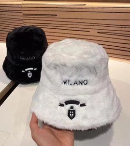 Hat Women039s Lettera ricamata a Lambswool Hat Cappello Short Brim Plush Bucket Cappelli autunno e inverno europei e americani8709384 europei e americani 8709384