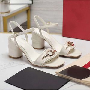 Designer Quality Top Sandals Women Genuine Leather Fashion Low Thunky Heel Slippers Ankle Strap Dress Metal Buckle Decoration Wedding Shoes comfort