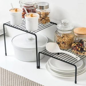 Armazenamento de cozinha 1pc Camada única Tale a jarra Pot Shelf Closet Salvando o guarda -roupa de guarda -roupa rack de metal multifuncional