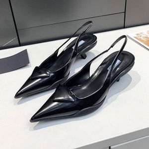 Tasarımcı Topuklar Ummer Üçgen fırçalanmış deri sandaletler Kadınlar için Slingback Pompaları Lüks Ayakkabı Kadın Yüksek Topuk Partisi Düğün Dre3p3s#