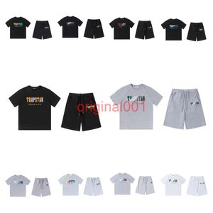 Mens Tshirts Trapstar Short Sleeved Mens Par Ins Street Summer Loose T-shirt Womens Trendy Top Trapstar Sports Suit Kort ärm Shorts Set CN