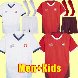 Schweizer Fußball Trikots Heimweg 2024 2025 Akanji Shaqiri Embolo Seferovic Football Trikot Zakaria elvedi Freier Vargas Shirts Camiseta Schweiz Kinder