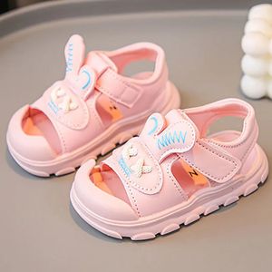 Sandali di coniglio carini per bambine in stile coreano Trend Fashion Shoes Shoes Infant Antislippery Sport Kids 240509