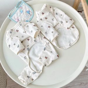 Dog Apparel Cute Small Floral Cotton Pet Bottom Shirt Puppy Cat Clothes T-Shirt Casual Breathable Four-Legged Homewear