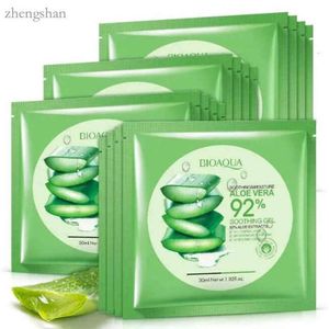 Bioaqua Natural Aloe Vera Gel Gesicht Feuchtigkeitsfeuchtigkeitsfeuchtiger Ölkontrolle gehüllt Schrumpfporen Gesichtsmaske Kosmetische Hautpflege Fe06