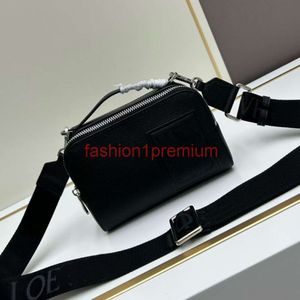 Mini Camera Crossbody Bag In Satin Calfskin Top Designer Men Fashion Crossbody Women Luxury Top Handle Justerbar och löstagbar webbbandband