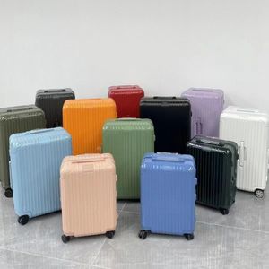 RIW Чудacases Boarding Case Case Case Case Bugge Designer Travel Brunk Bult Butgag