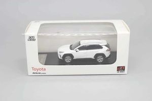 Diecast Model Arabalar LCD Alaşım 1/64 Spor Otomobil Modeli RAV4 Gururla 4. Nesil Hibrid VA40 Statik Aksesuarlar Koleksiyon Hediyesi T240513