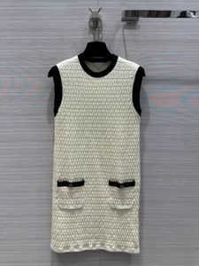 Milan Runway Dress 2024 Novo verão outono o pescoço vestidos de moda de moda marca o mesmo estilo vestido 0514-6