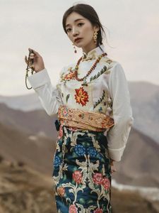 Ubranie etniczne Spring Tybetańska drukowana koszulka z długim rękawem