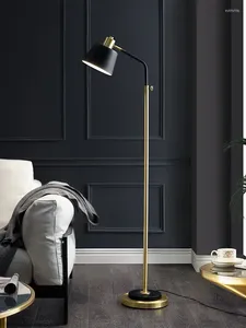 Stehlampen Nordic Lamp Schlafzimmer Wohnzimmersofa neben leichten Luxus und Einfachheit moderner vertikaler Nachttisch