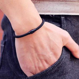 Braccialetti di fascino Nuovi negli uomini Bracciale Rope Minimalista Micro Magentico BracTO