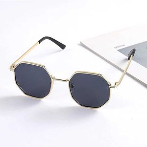 Sunglasses Fashionable Boys and Girls Octagonal Metal Sunglasses Polygonal Trend Childrens Sunglasses Childrens Outdoor UV400 Glasses d240514