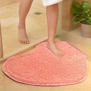 Carpets Red Love Heart-shaped Carpet Bathroom Water Absorption Mat Bedroom Rug Home Decor 50 60cm