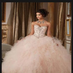 Red Ruffle Quinceanera Cequined Freading Princess Party Sweet 15 16 Controse Ball Suknia 212L