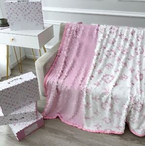  Tasarımcı battaniyesi eski çiçek baskılı klasik mektup logo tasarımı renk battaniye ofis şekerleme battaniye seyahat havlu kanepe dekorasyon battaniyesi 150*200cm