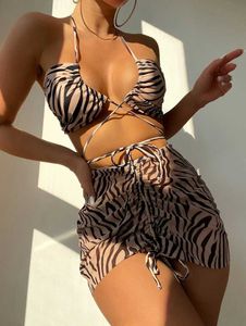 Women Swimodwear Womens Zebra Print 3-częściowy strój kąpielowy seksowne zawieszenie bandaż bikini zestaw+siatkowy strój kąpielowy Backless Plaży J240510