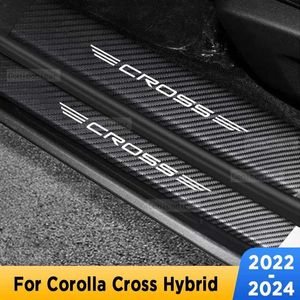 Araba Çıkartmaları Araba Kapısı Eşyaları Scuff Plaka Eşiği Koruyucu İç Taklit Karbon Fiber Çıkartma Aksesuarları Corolla Cross Hybrid 2023 T240513